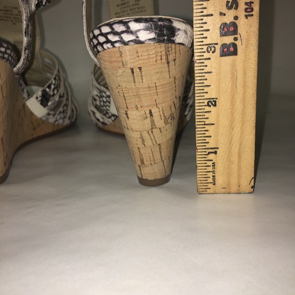 Isaac Mizrahi wedges - Picture 4 of 4